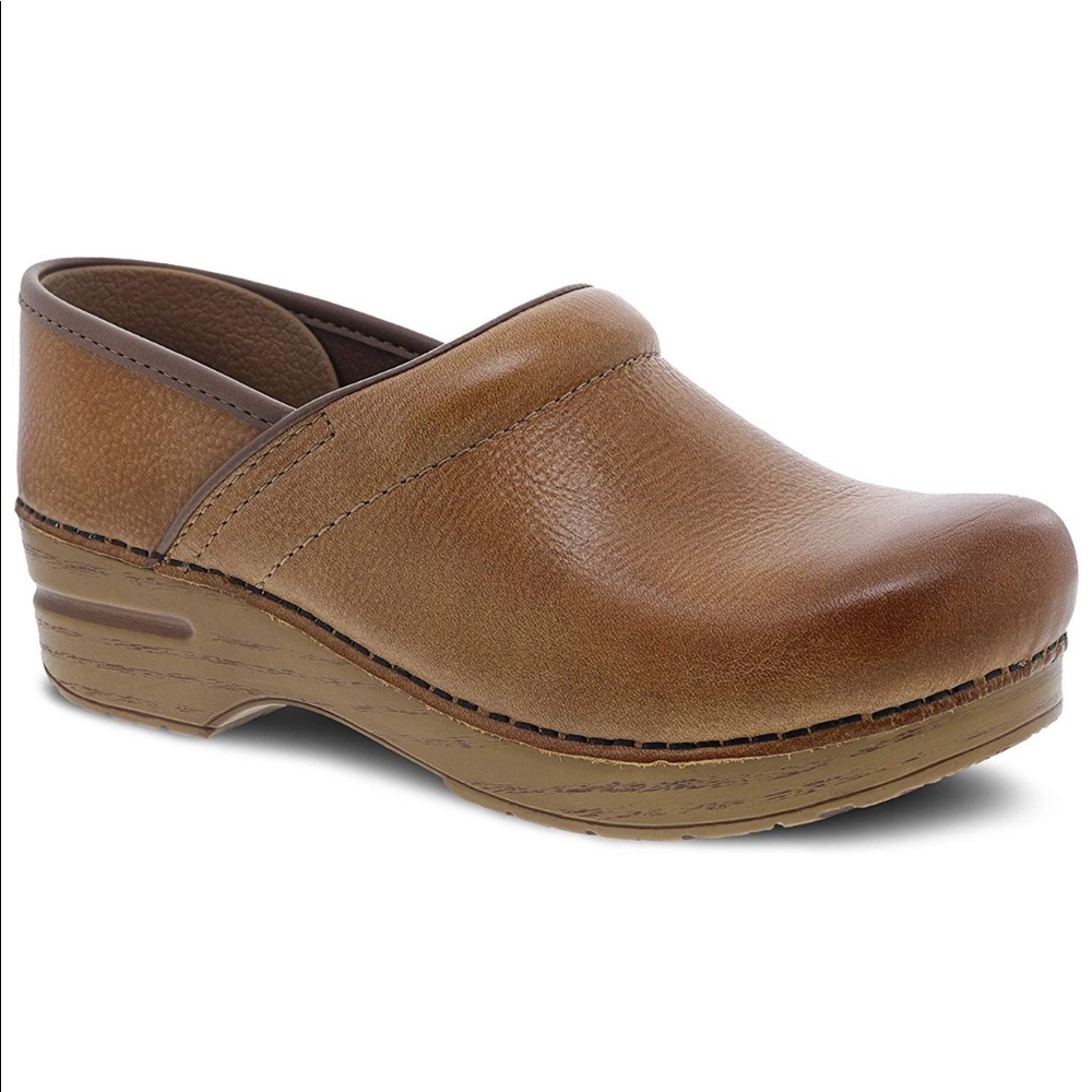 Dansko Professional Honey Distressed size 38 NWOT